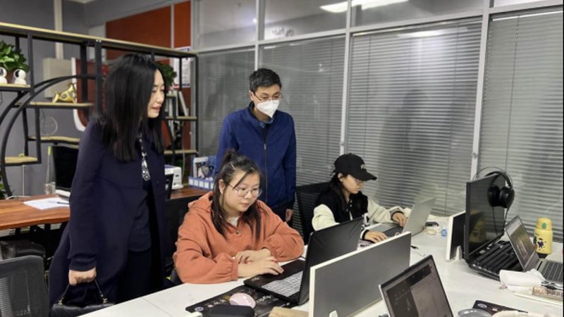 舞台背景板材质揭秘：揭秘舞台背景板的常用材质及其特点